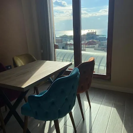 Ak * Estambul